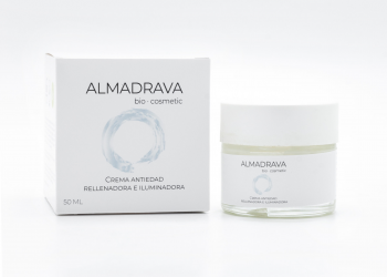 ANTI-AGING CREAM. REGENERATES AND ILLUMINATES